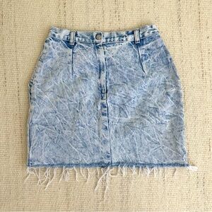 Vintage 80s denim high waist acid wash mini skirt